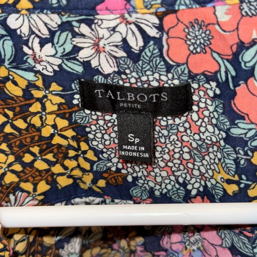 Talbots blouse - Picture 4 of 4